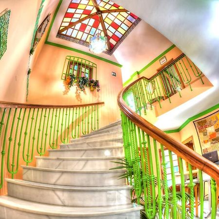 Charming Nerja Hostel Exterior photo
