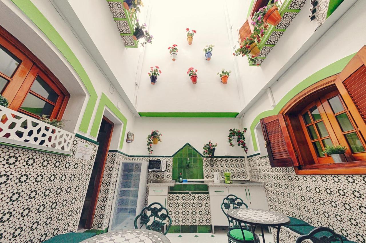 Charming Nerja Hostel Exterior photo